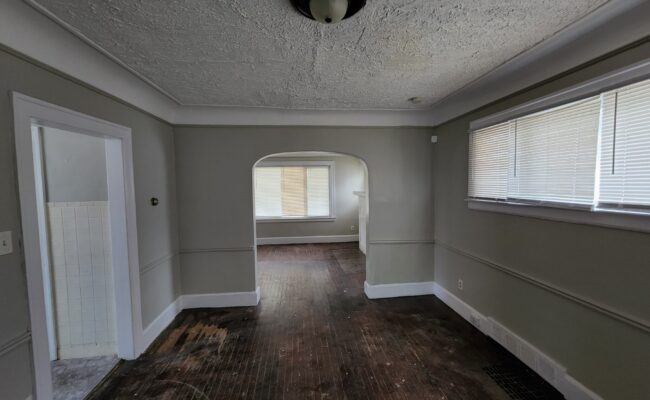 3620ThreeMile_DiningRoom